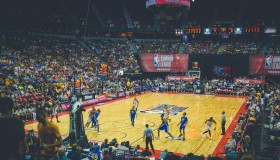 看球直播-包含篮球运动员在“连续得分后”应如何避免盲目出手？的词条